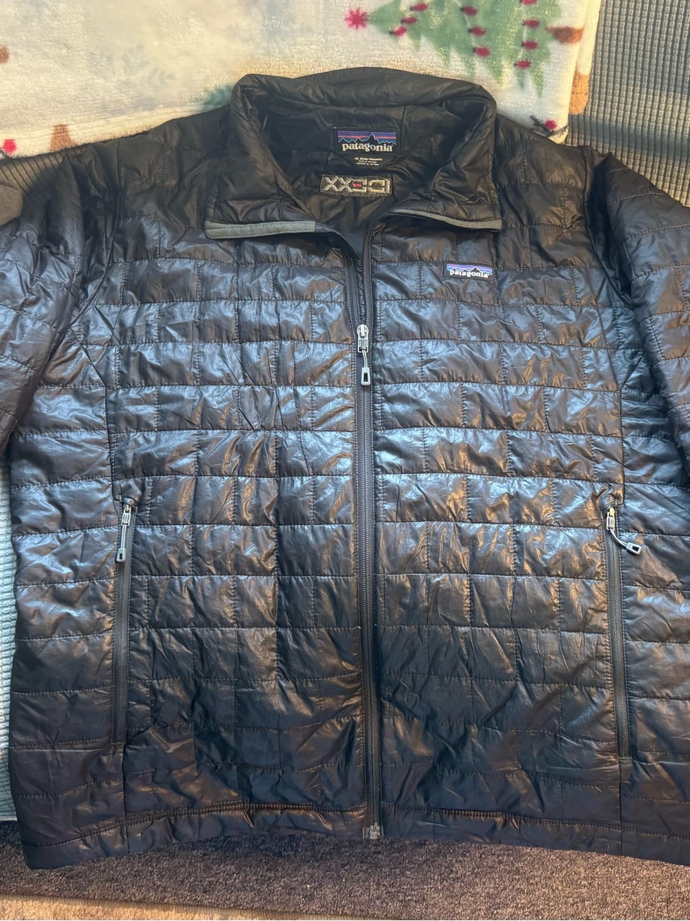 Patagonia Men's XL Nano Puff-Black, features Primaloft ONE Insulation